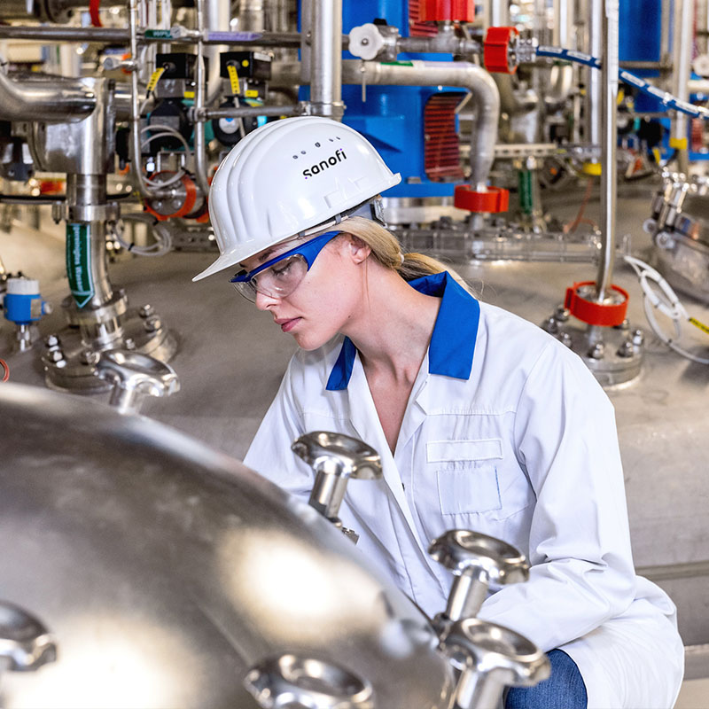 Sanofian working in M&S location