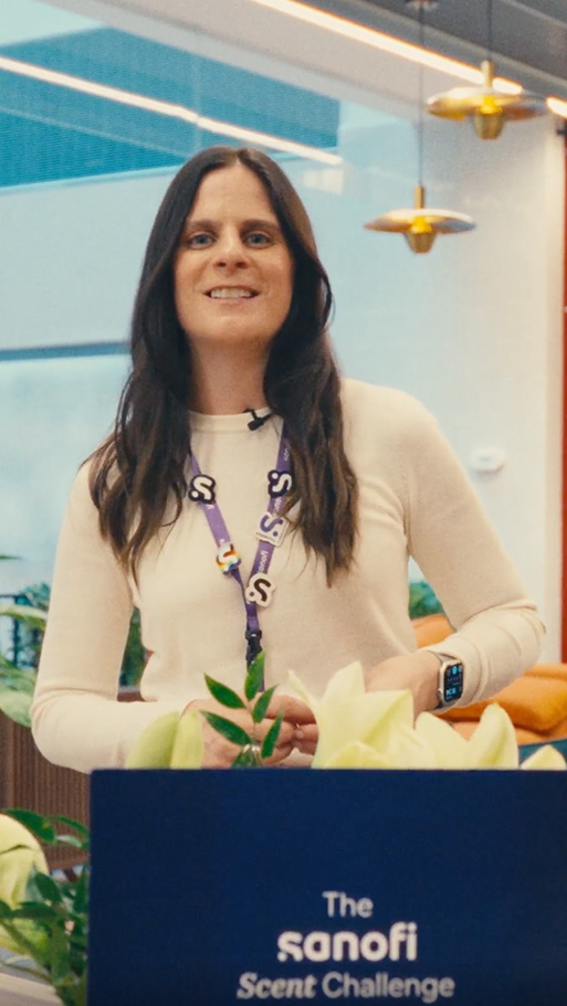 Play Video: Die Sanofi Duft-Challenge – Paris | Teil 1