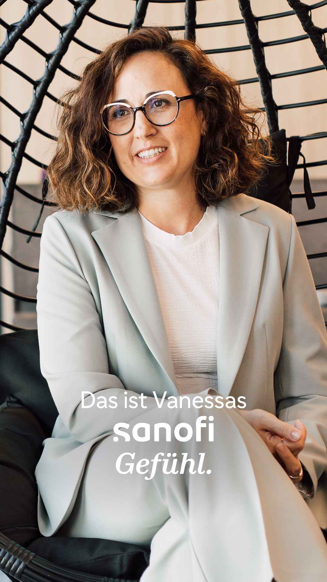 Play Video: The Sanofi Feeling mit Vanessa