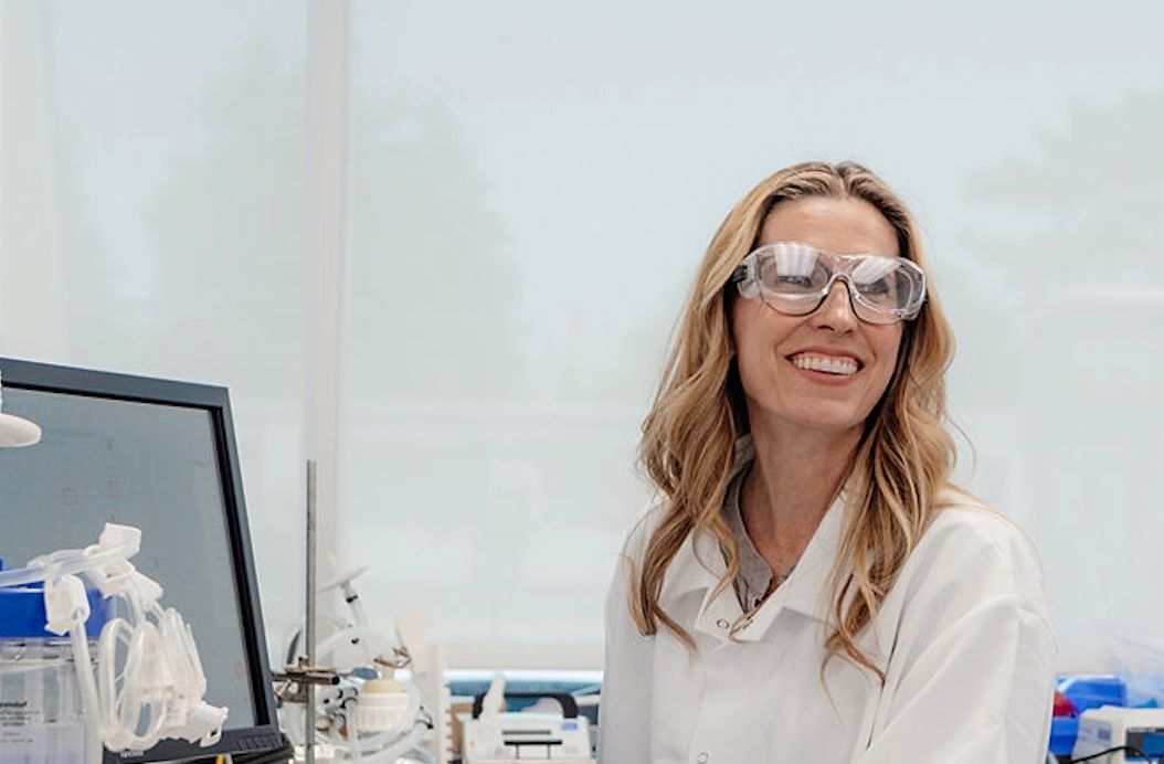 Scientist in a Sanofi lab