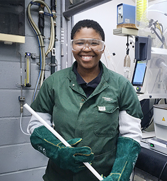 Thembela Kwini, Operador/a de Procesos Químicos, Heraeus Precious Metals