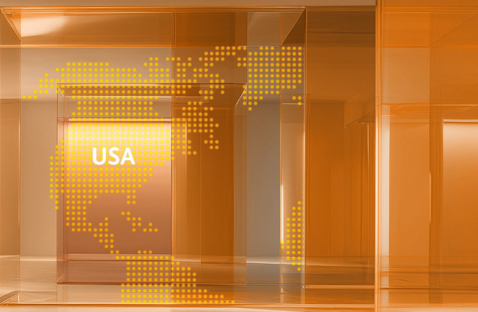Weltkarte auf oranger Glaswand mit USA