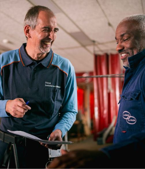 Add image description here