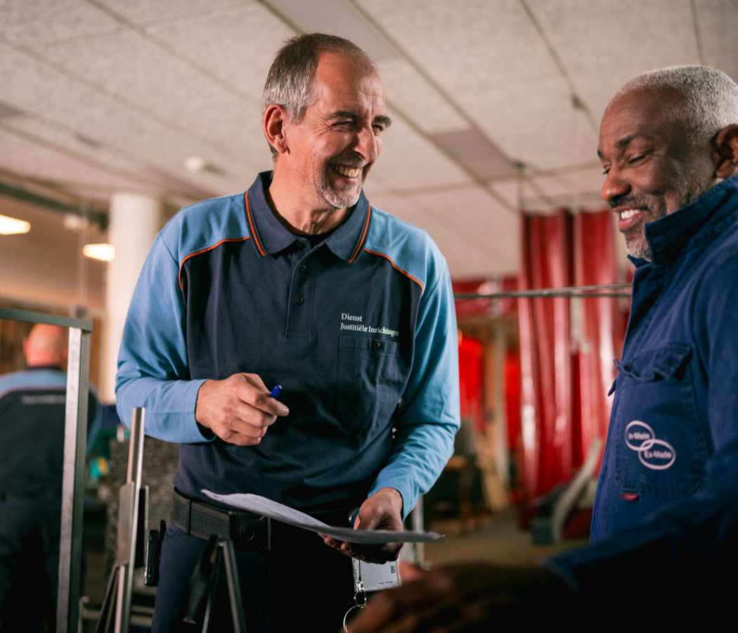 Add image description here