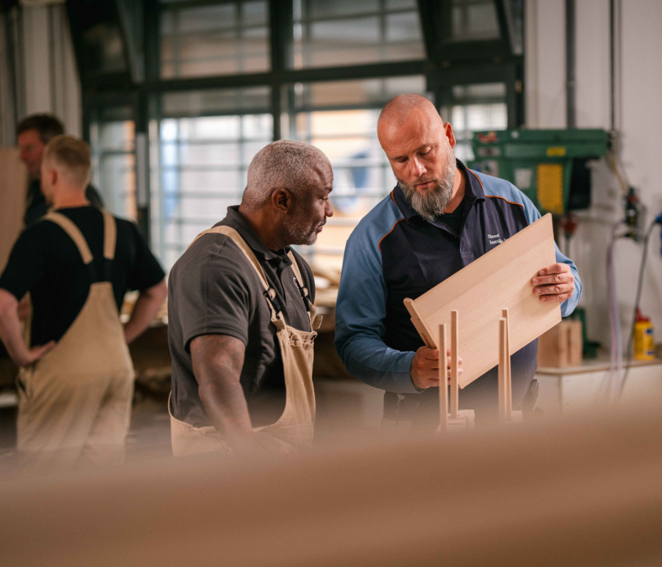 Add image description here