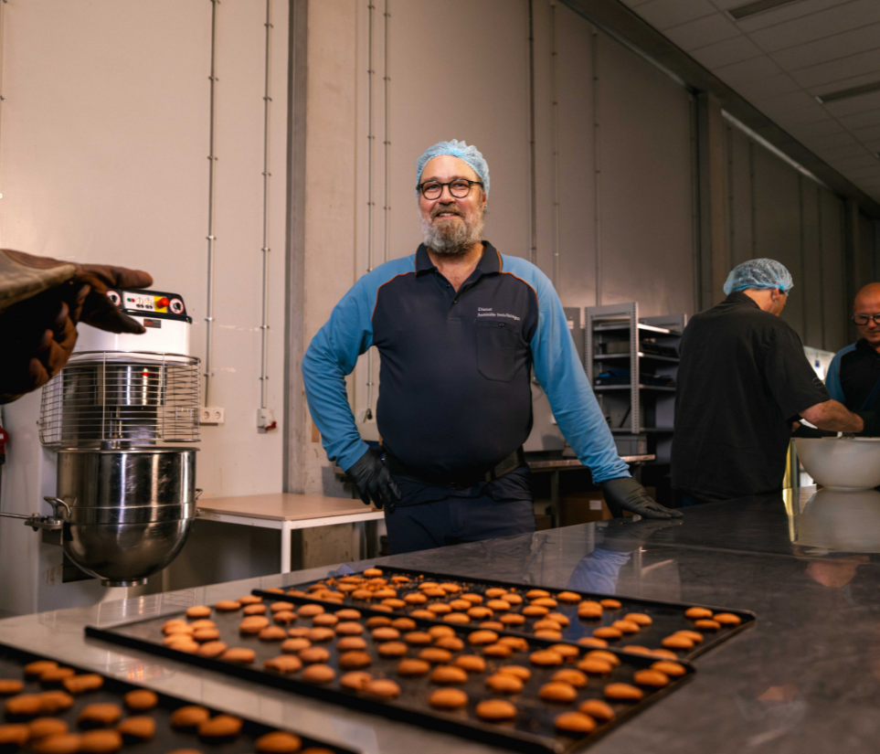 Add image description here