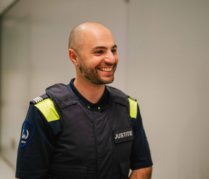 Add image description here