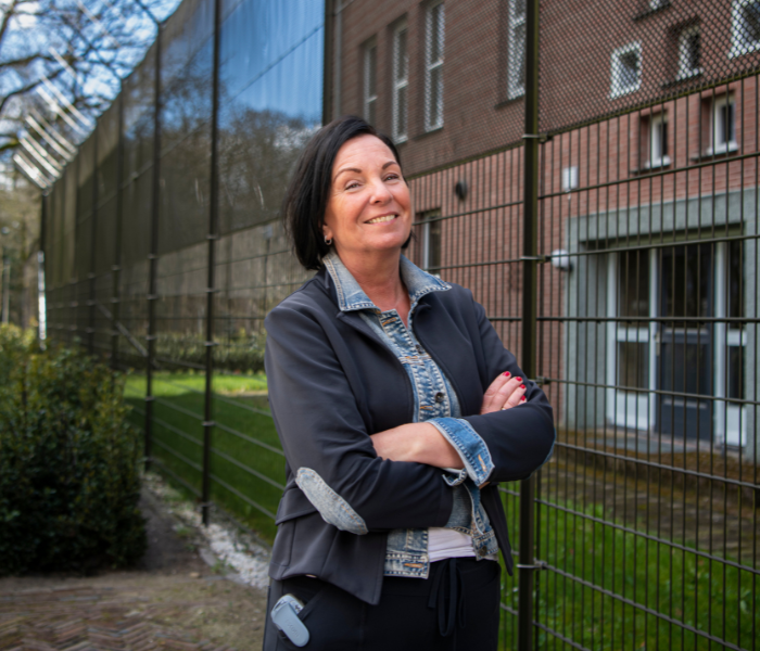 Add image description here