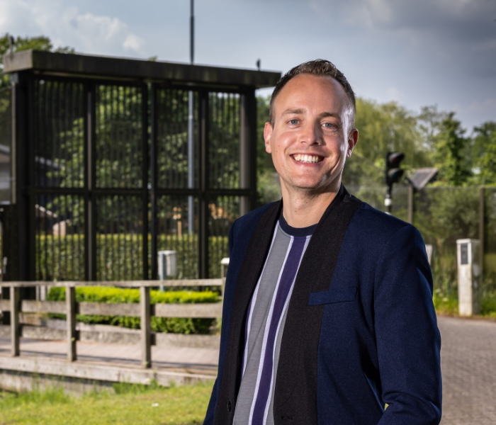 Add image description here