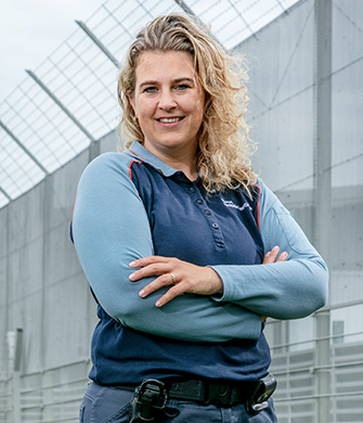 Medewerker van justitiële inrichting buiten