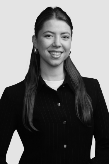 Play video: learn about one of our graduates experiences of the law tech and operations graduate programme.