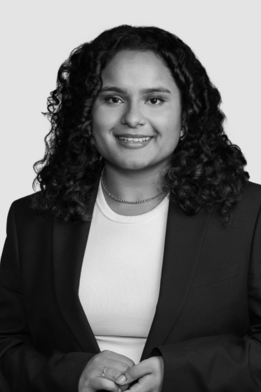 Play video: hear how Aastha has been supported to develop and nurture her passion for art at A&O Shearman.