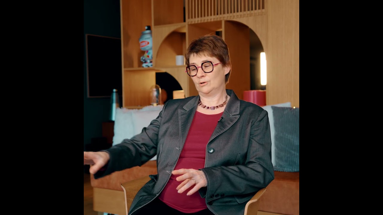 Saga du handicap chez AXA : Sandrine, experte en contrôle et suivi des risques