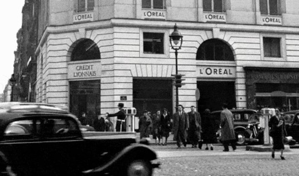 Historic street scene outside L’Oréal building